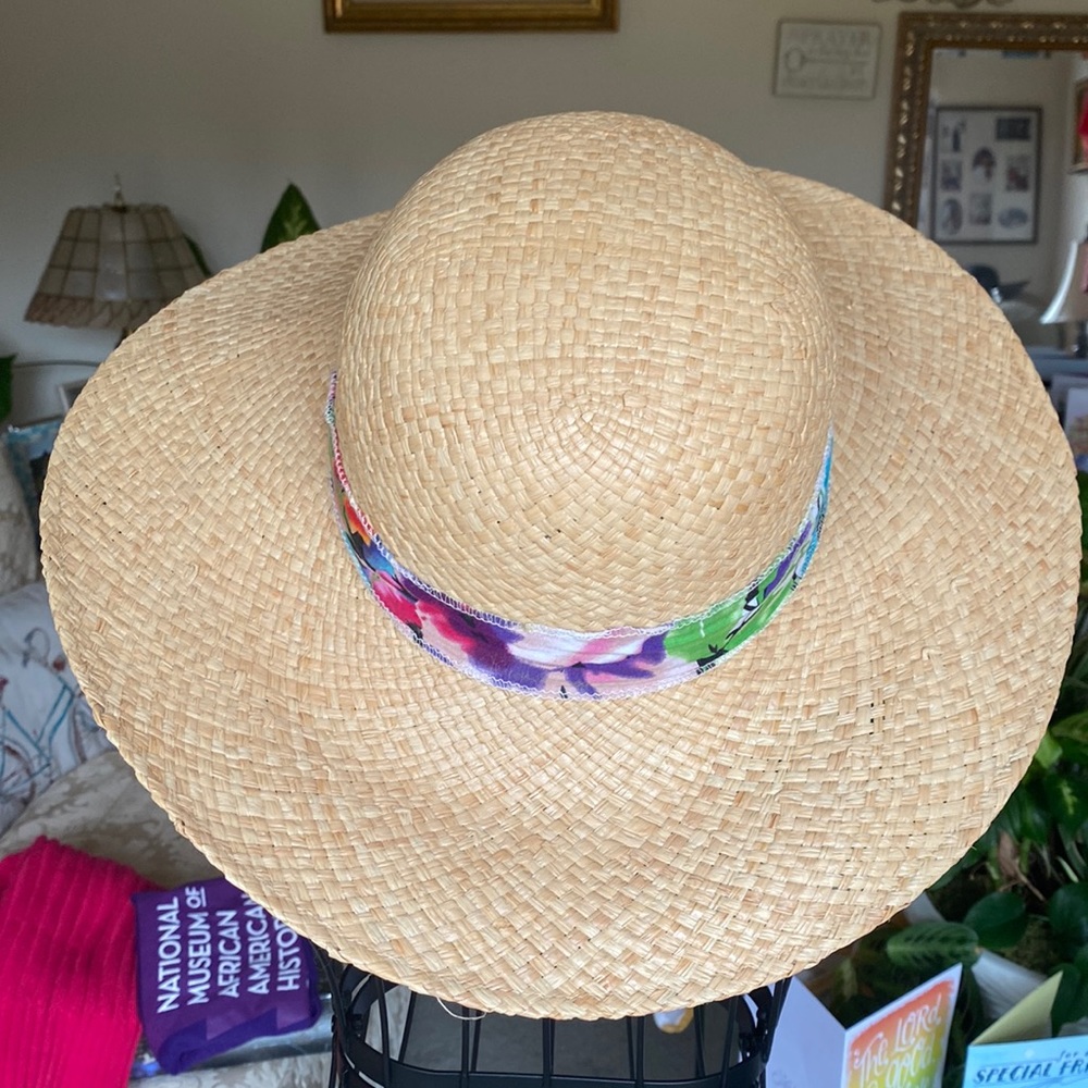 Turner Hats 100% straw hat with floral tie